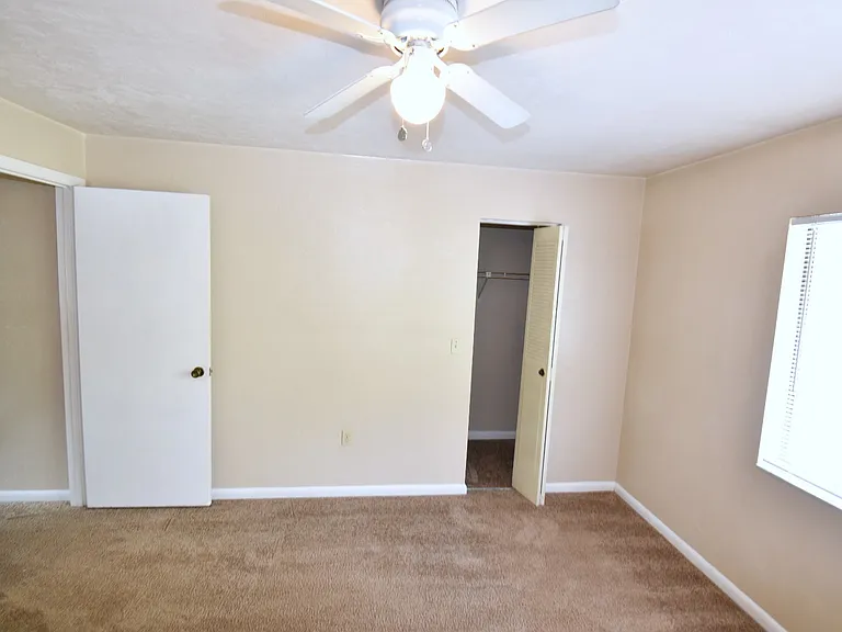 2635 SW 35th Pl — Photo 15