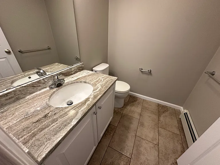 178 Middle St — Photo 9