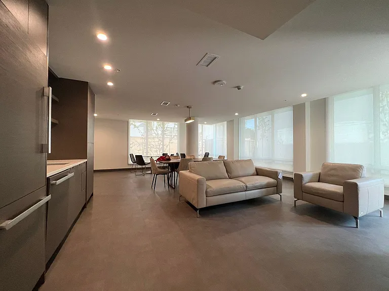 6328 Cambie St #703 — Photo 15