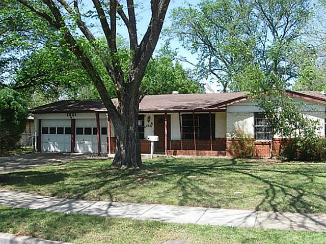 1st image of 1521 Mosley Dr