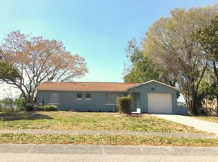 209 Lake Thomas Dr, Winter Haven, FL 33880