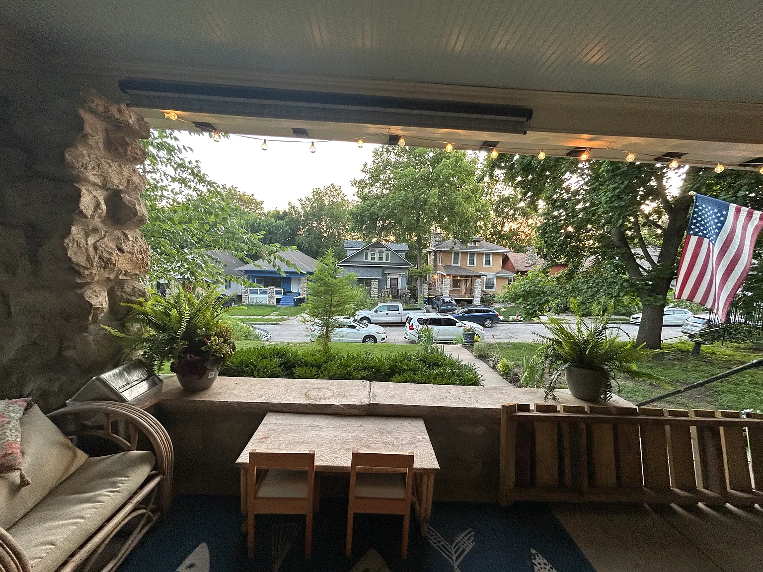 5 bed, 2600 sqft, $3,250 — Photo 3