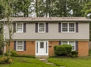 6142 Bardu Ave, Springfield, VA 22152