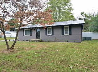 1502 Clayshire Dr, Murray, KY 42071