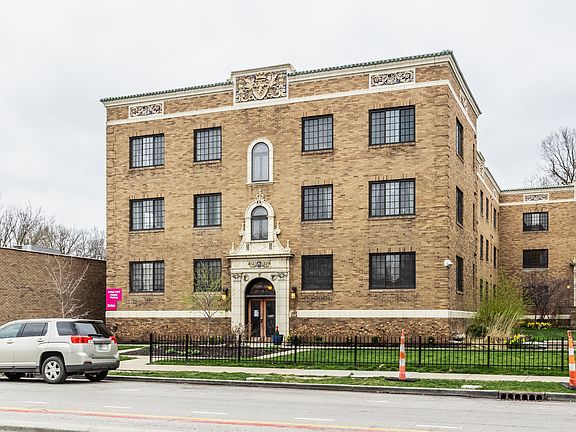 2nd image of 5347 N College Ave APT 215