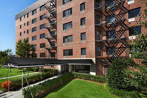 3rd image of 15-20 202nd St #2Z