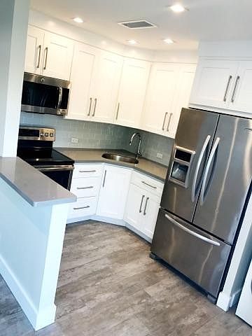 2nd image of 3805 S Olive Ave APT 4