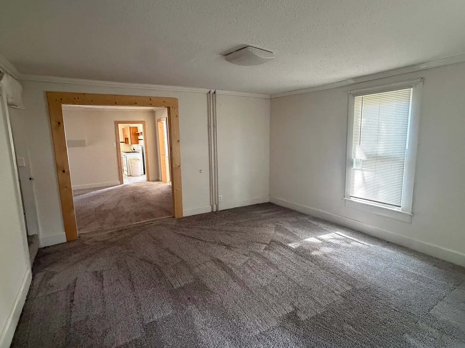 3 bed, 1248 sqft, $1,250 — Photo 2