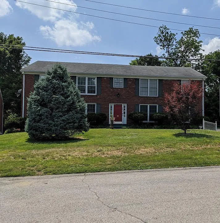 2714 Riedling Dr — Photo 2