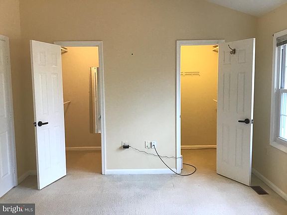 4th image of 9354 McCarthy Woods Ct