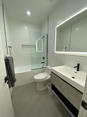 Rented by Suzuki Capital LLC | media 4