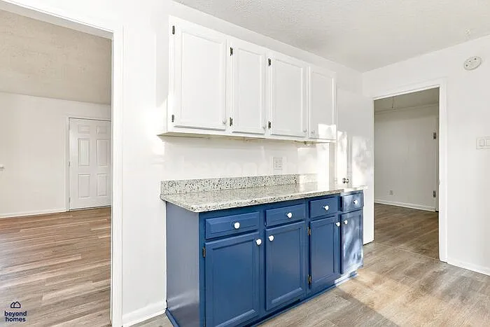 3 bed, 2.0 bath, 1196 sqft, $1,195 — Photo 4