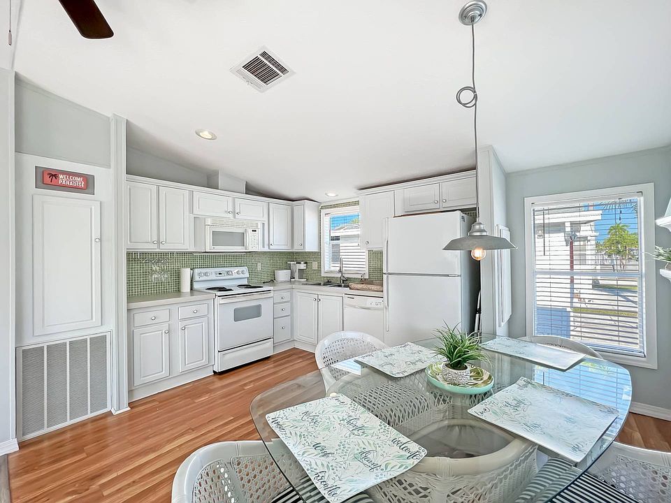 1st image of 399 Quinto Ln