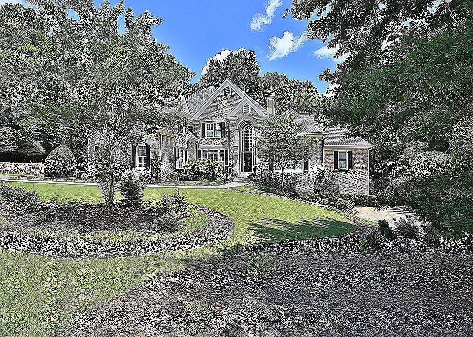 4-Side Brick on 4 1/2 Acres