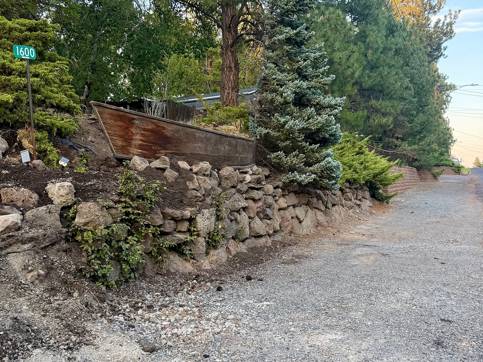 1600 NW Quincy Ave — Photo 3