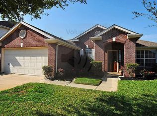 2714 Crestbrook Ct, Sugar Land, TX 77479