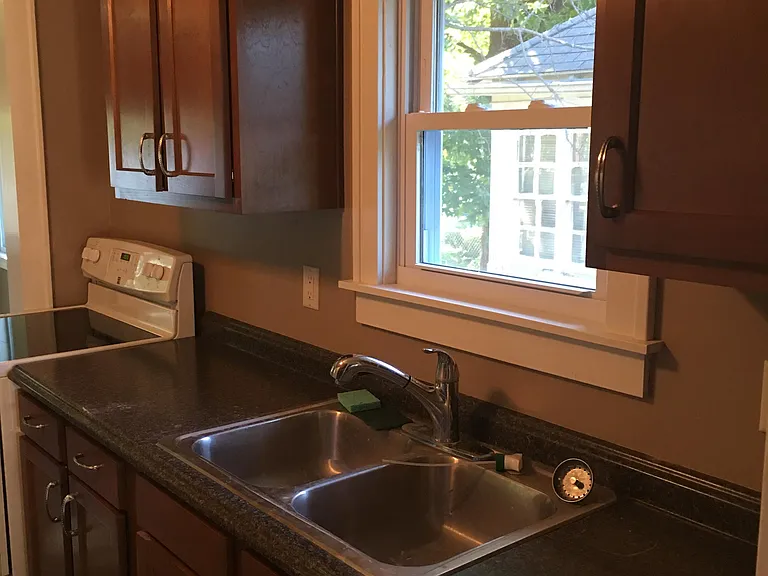 1431 Central St — Photo 2