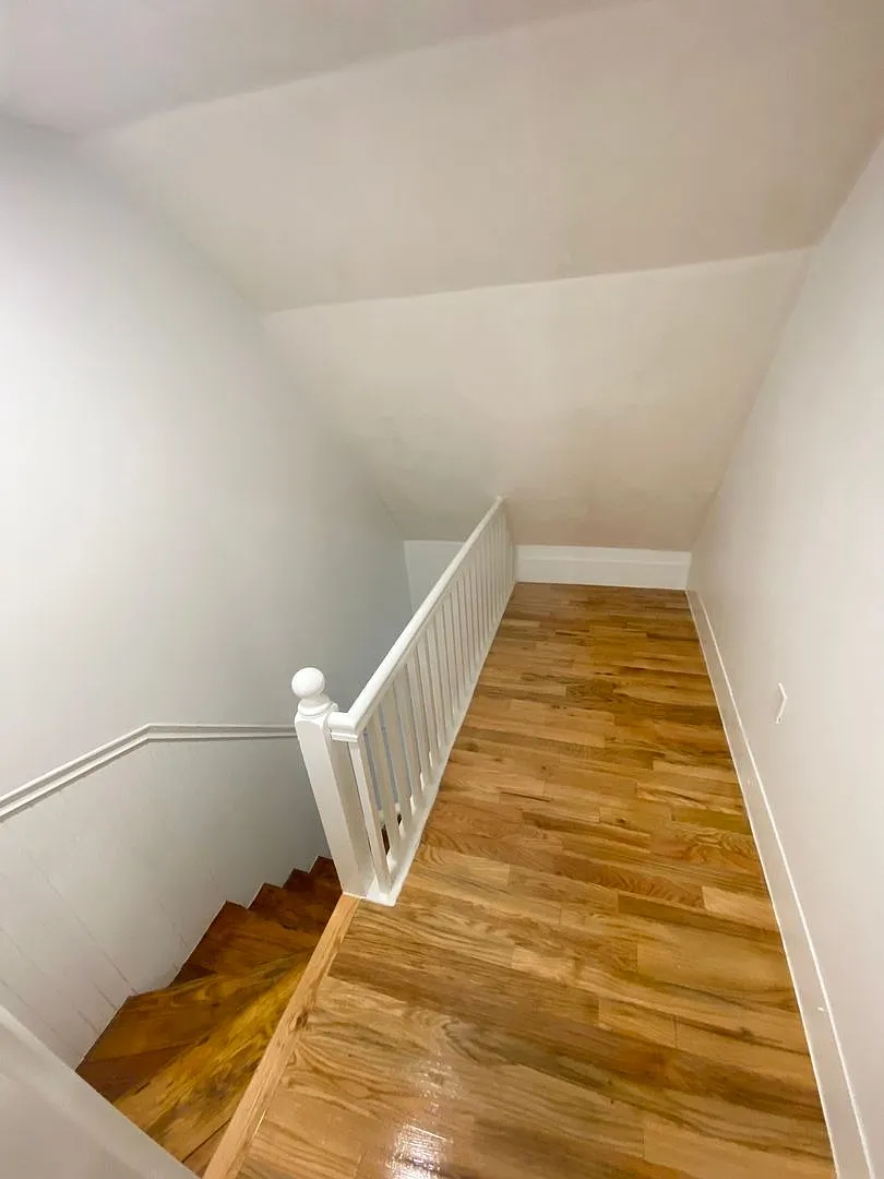 SALEM 3-Bed, 1-Bath — Photo 1
