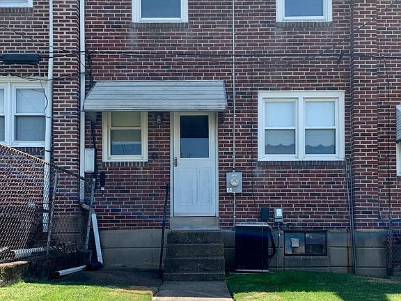 2nd image of 1007 Coyne Pl