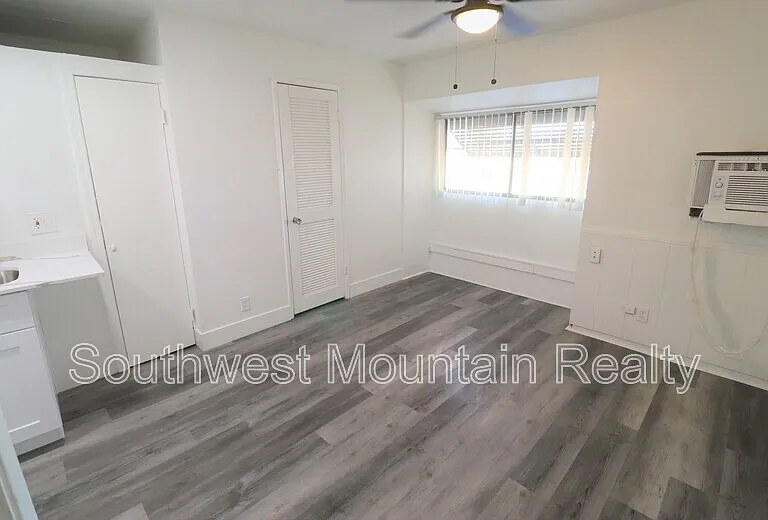 7122 N 48th Ave #5A — Photo 3