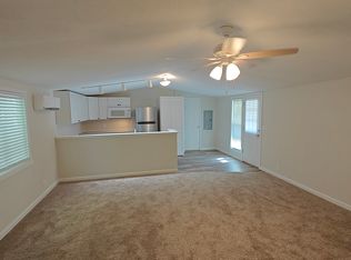 310 Stonewood Dr #B, Lufkin, TX 75901