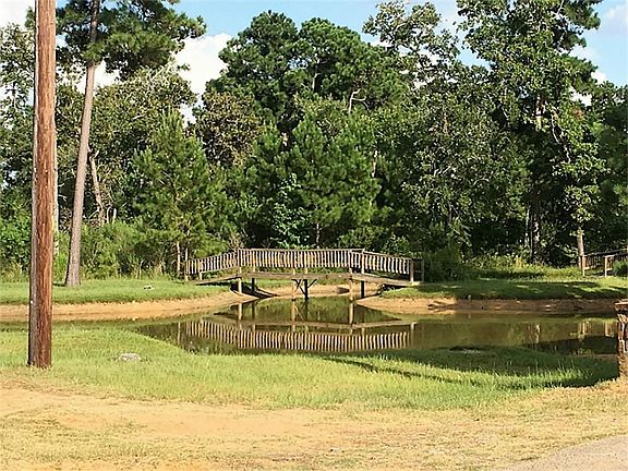 4th image of 25221 Wagon Wheel Ct