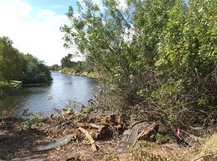212 SE 23rd Pl, Cape Coral, FL 33990