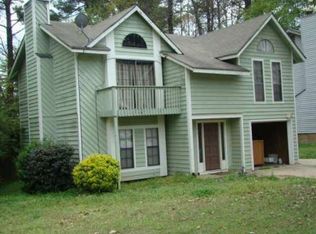 916 Fox Chase Ln, Riverdale, GA 30296