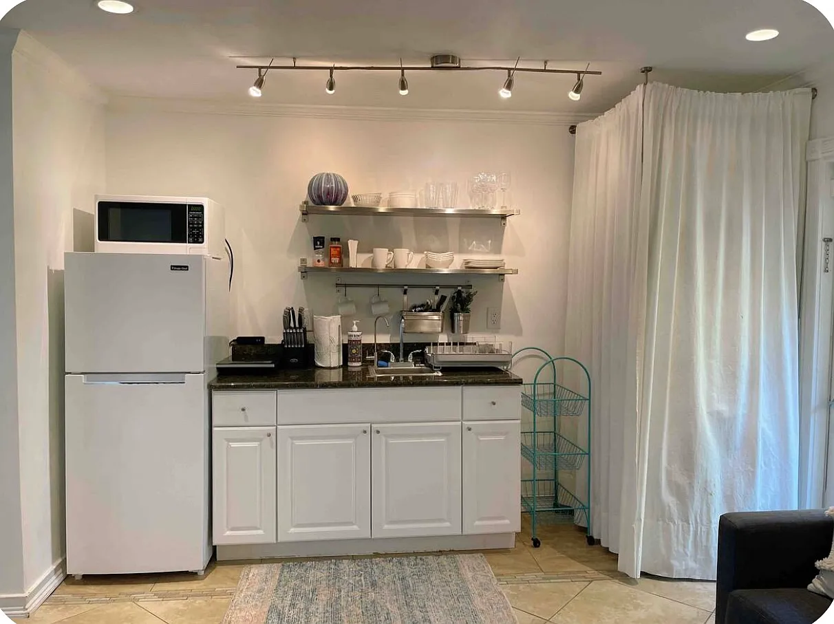 2 bed, 850 sqft, $1,975 — Photo 4