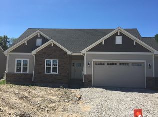 N7946 Forest Dr, Ixonia, WI 53036