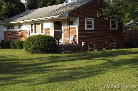 2nd image of 48120 Cardinal Dr