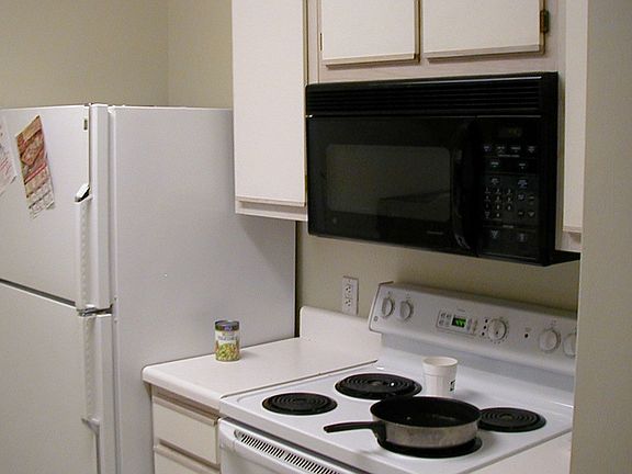 Stove, Micro, Refrig