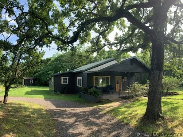 10621 S Highway 10 Hwy, Gore, OK 74435