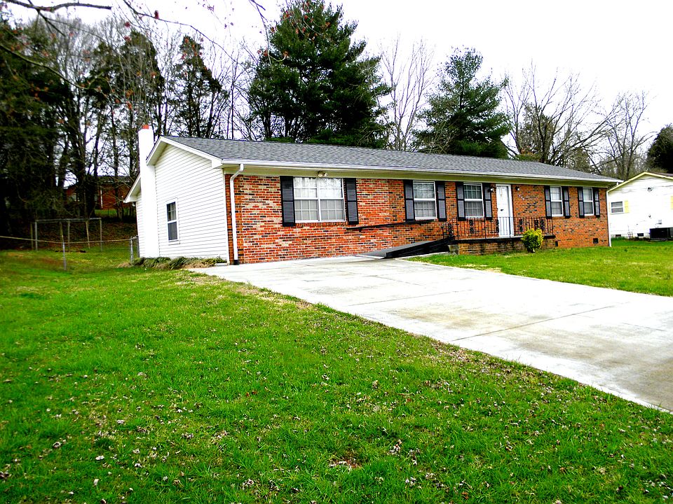 1st image of 3508 S Fountaincrest Dr
