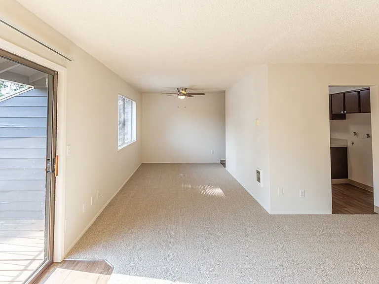 Cedars West Apartments — Photo 23