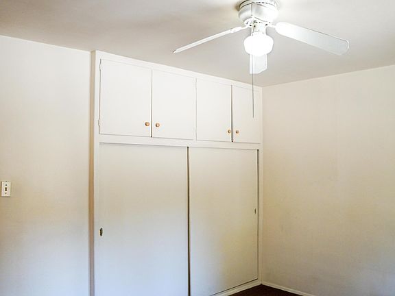 3rd image of 7702 Pickering Ave APT E
