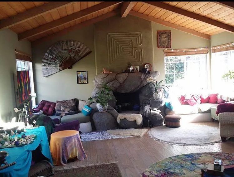 Mount Frissell Dr — Photo 7