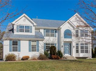 12 Dori Ln, Barnegat, NJ 08005