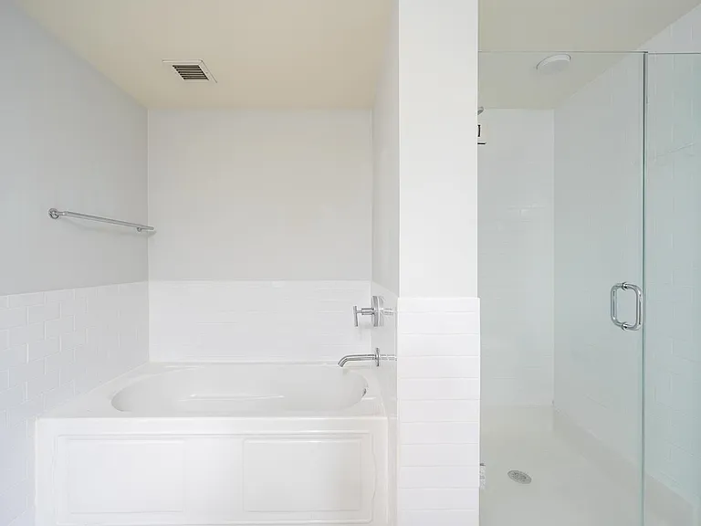 700 Grove St #8G — Photo 17