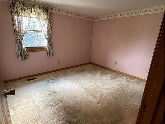4th image of 6073 Laramie Ln
