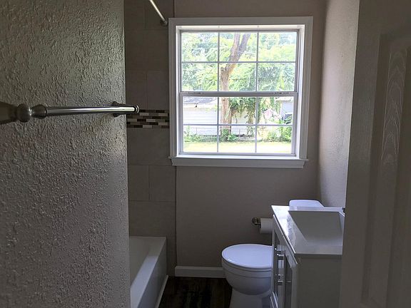 5th image of 1214 Marshalldale Dr