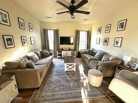5th image of 2440 Honey Grove Ln