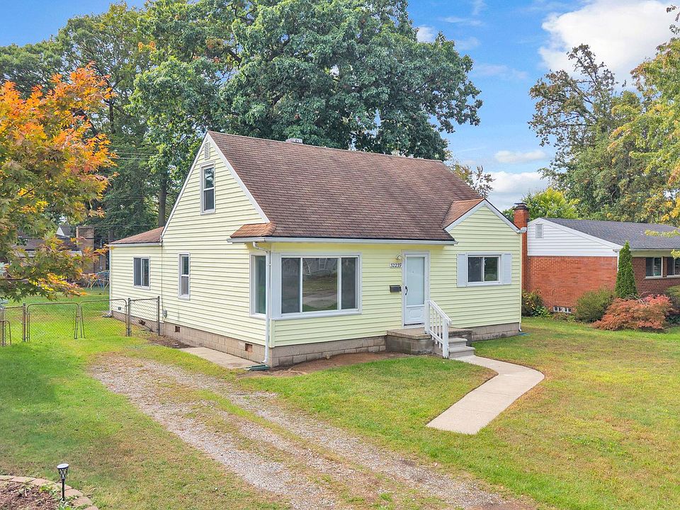 32239 Chester St, photo 2