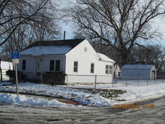2nd image of 859 Newton St