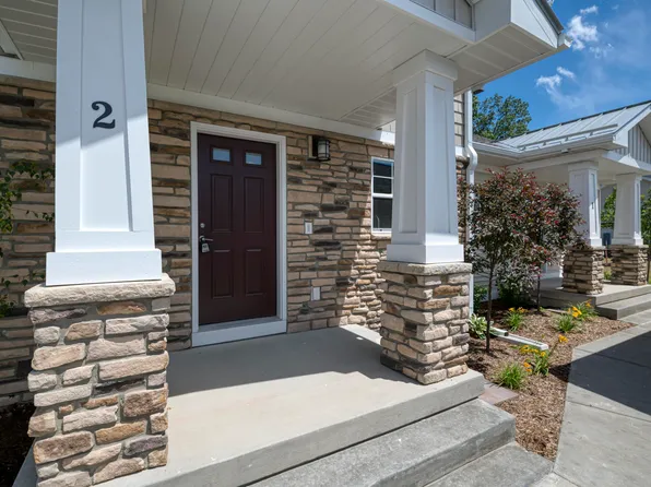 1554 Simsbury St #2, Traverse City, MI 49686