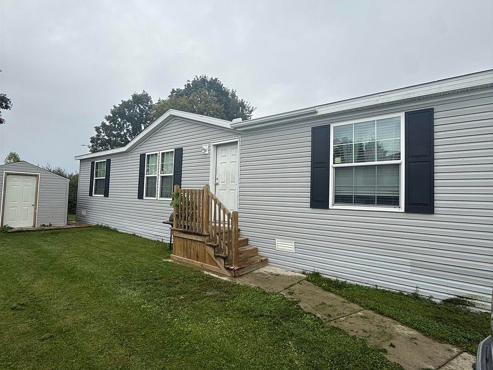 1st image of 58421 Brookside Dr