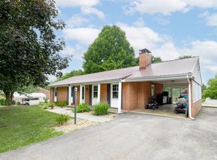 1106 Roundtree Dr, Bedford, VA 24523