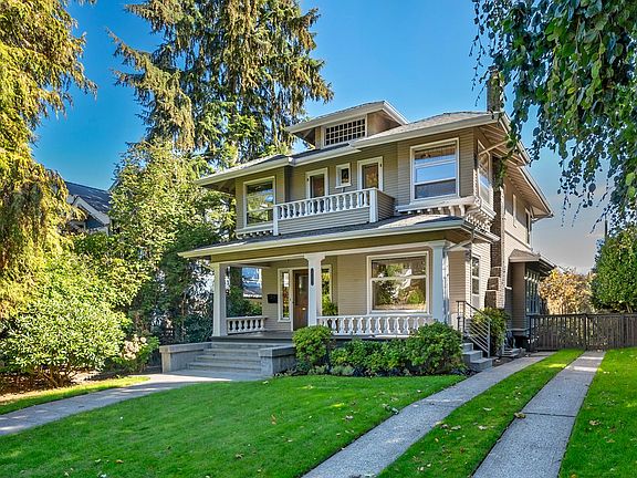 2nd image of 938 18th Ave E
