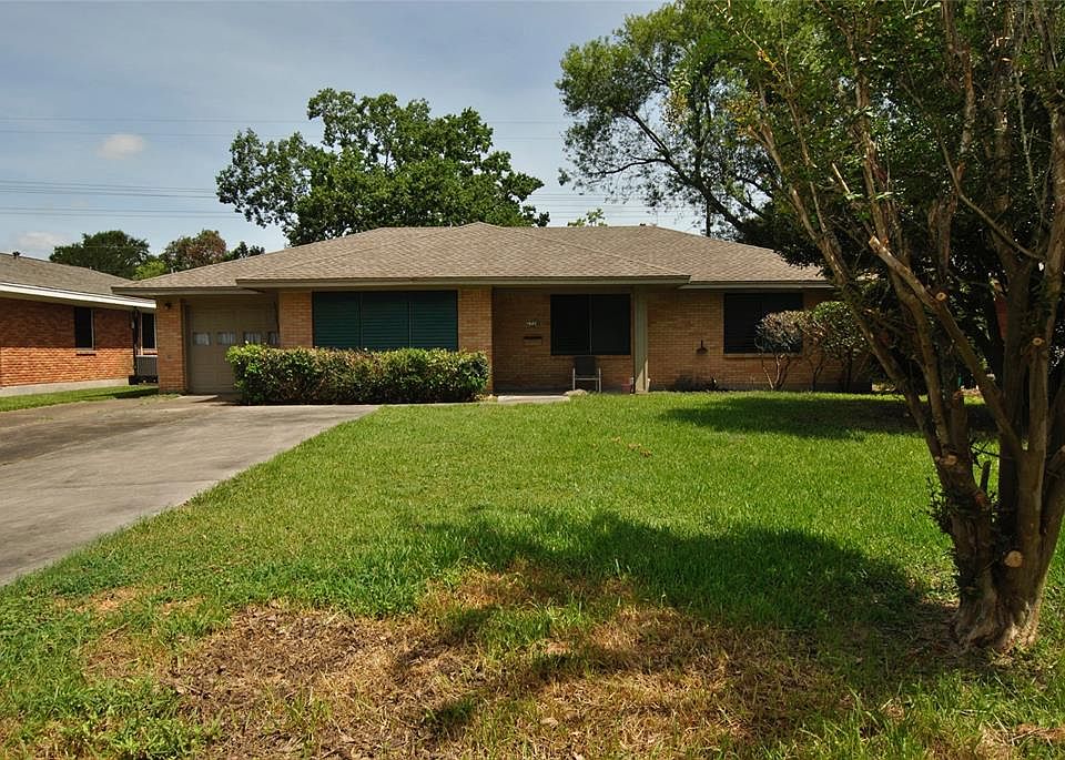 1st image of 2718 Patricia St