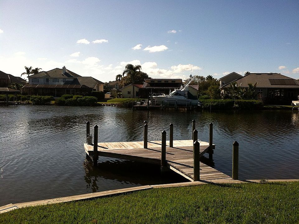 1st image of 490 Sandpiper Dr